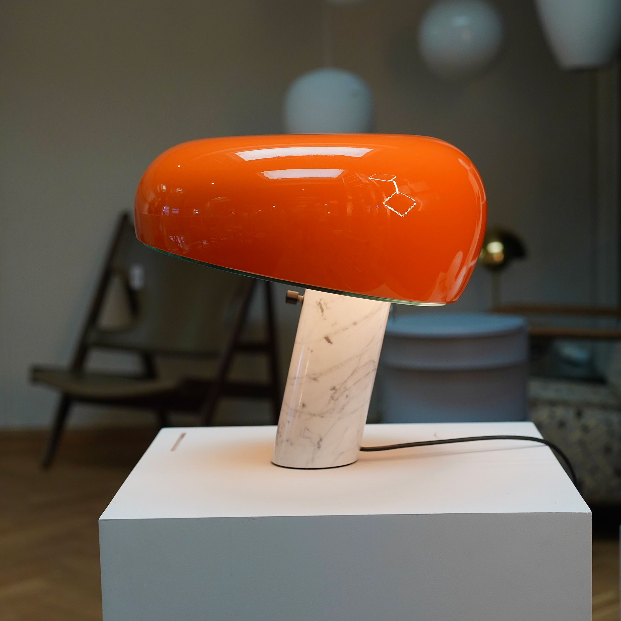 Barn skibsbygning Ledningsevne Flos Snoopy Table Lamp Orange Limited Edition | AndLight