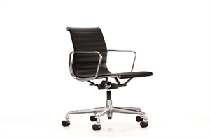 Vitra Aluminum EA 118 Office Chair Black Leather & Chrome Frame M. Swivel, Armrest and Tilt Mechanism