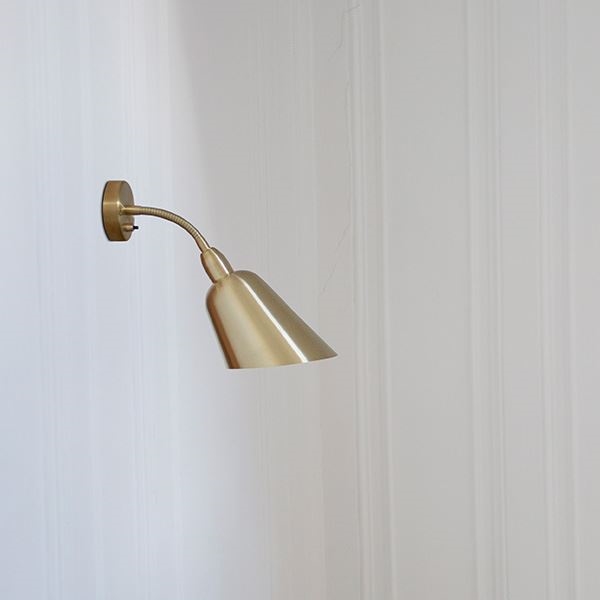 &tradition Bellevue AJ9 Wall lamp Ivory White & Brass | AndLight