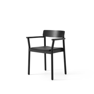 &Tradition Betty TK11 Dining Chair With Armrests Black Leather/ Black Ash