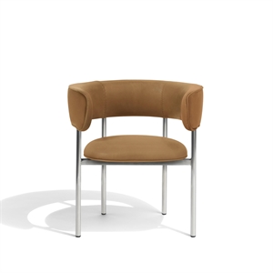 Møbel Copenhagen Font Dining Chair with Armrests Dunes Cognac Leather/Polished Steel Frame