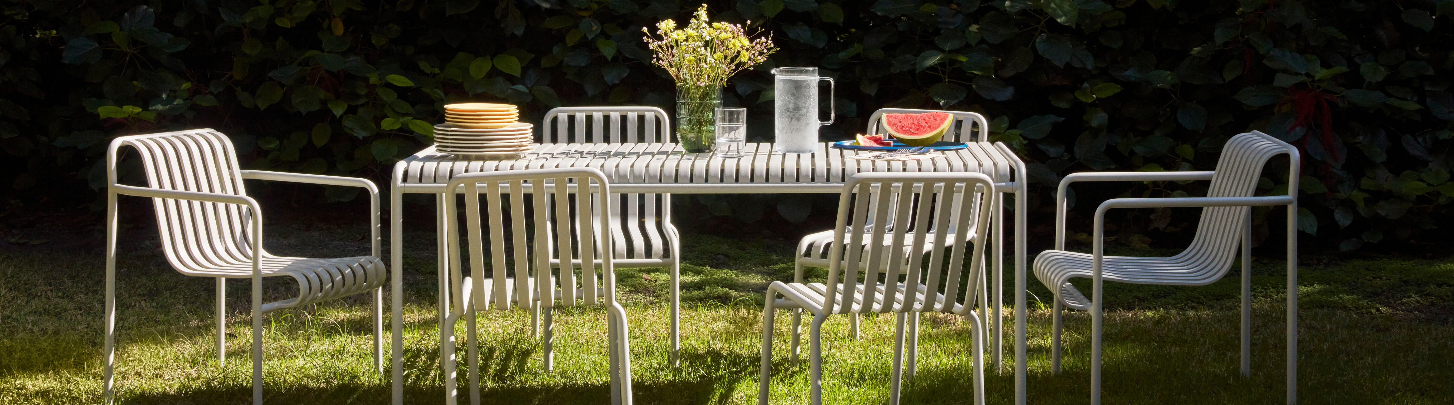 Explore bestsellers for your outdoor area