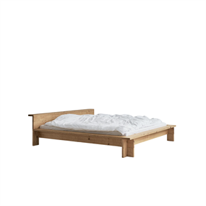 Rye Sleep Hem Bed Frame 150x200 Oiled Red Oak