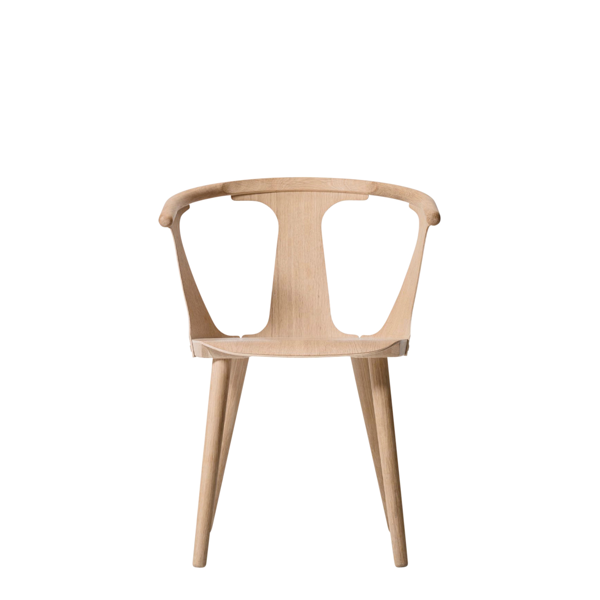 &Tradition In Between SK1 Dining Table Chair Oak