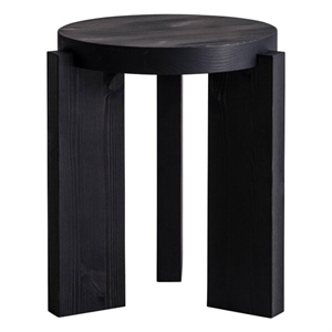 Vaarnii 001 Black Black Pine